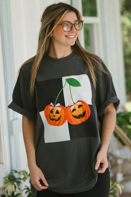 Pumpkin Besties Tee